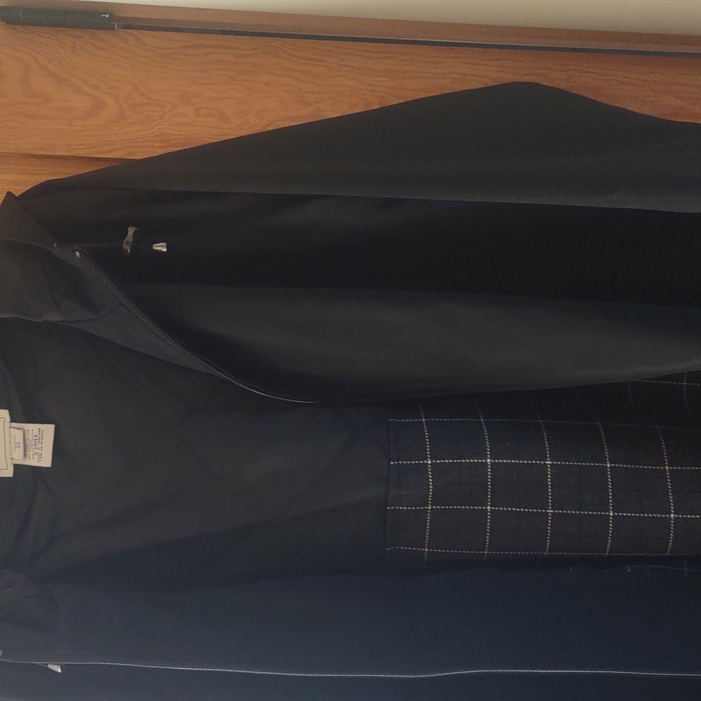 Lightweight LL Bean Jacket - Picture 3 of 6